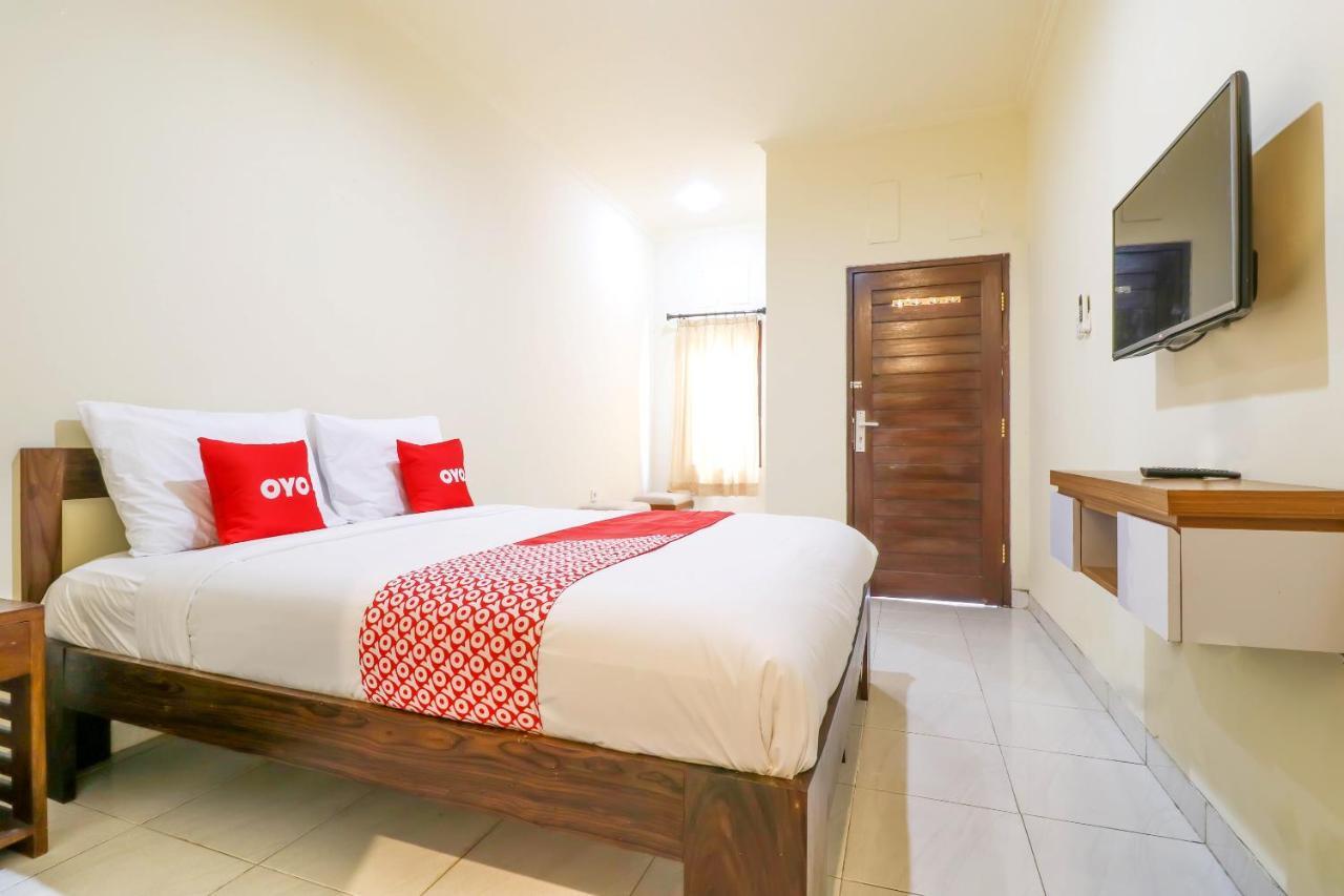 Oyo 2178 Merthan House سمينياك المظهر الخارجي الصورة